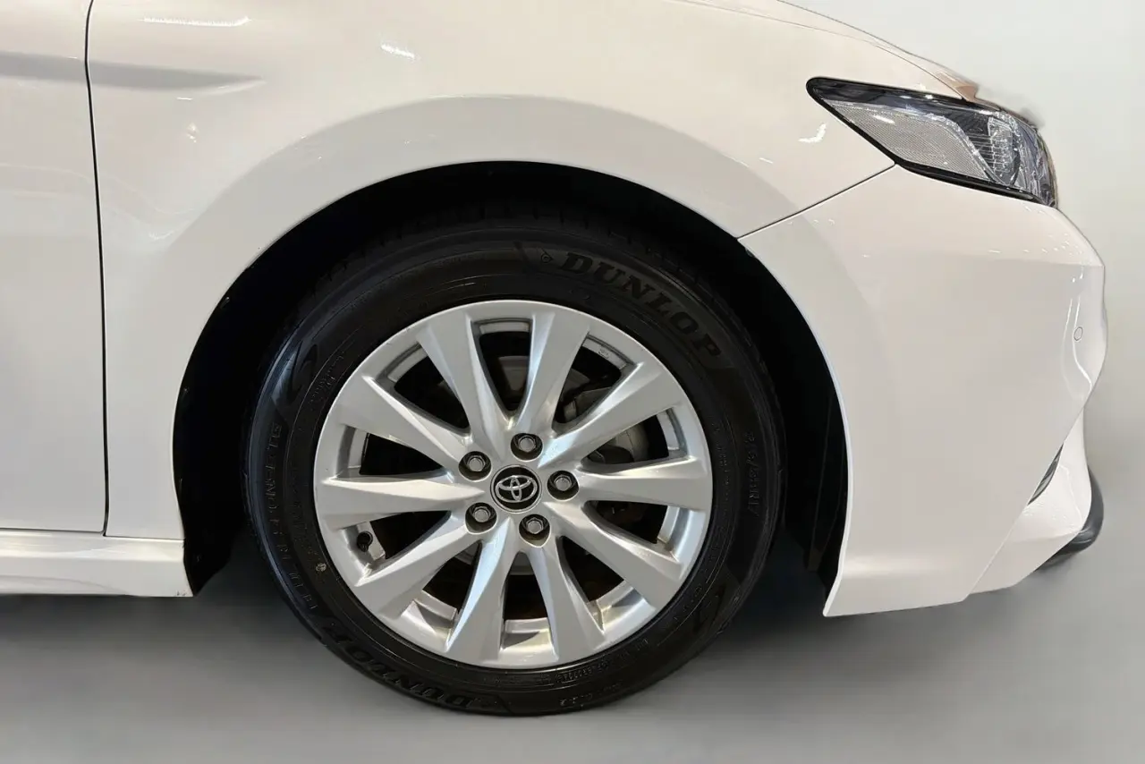 2019 Toyota Camry Gallery Image 28