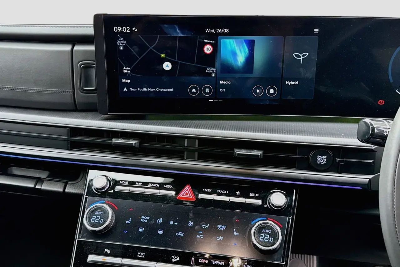 2024 Hyundai Santa Fe Gallery Image 15