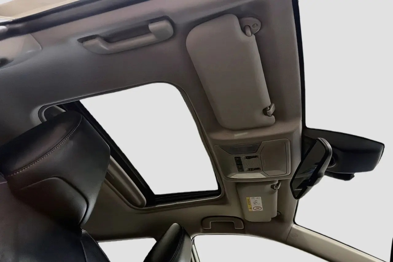 2020 Toyota RAV4 Gallery Image 12