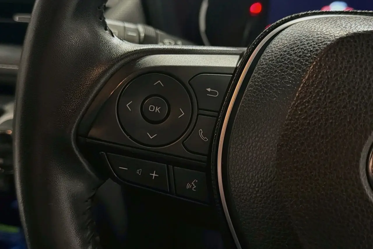 2020 Toyota RAV4 Gallery Image 19