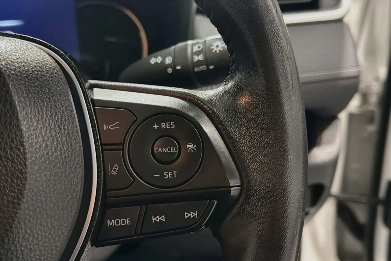 2020 Toyota RAV4 Gallery Image 20