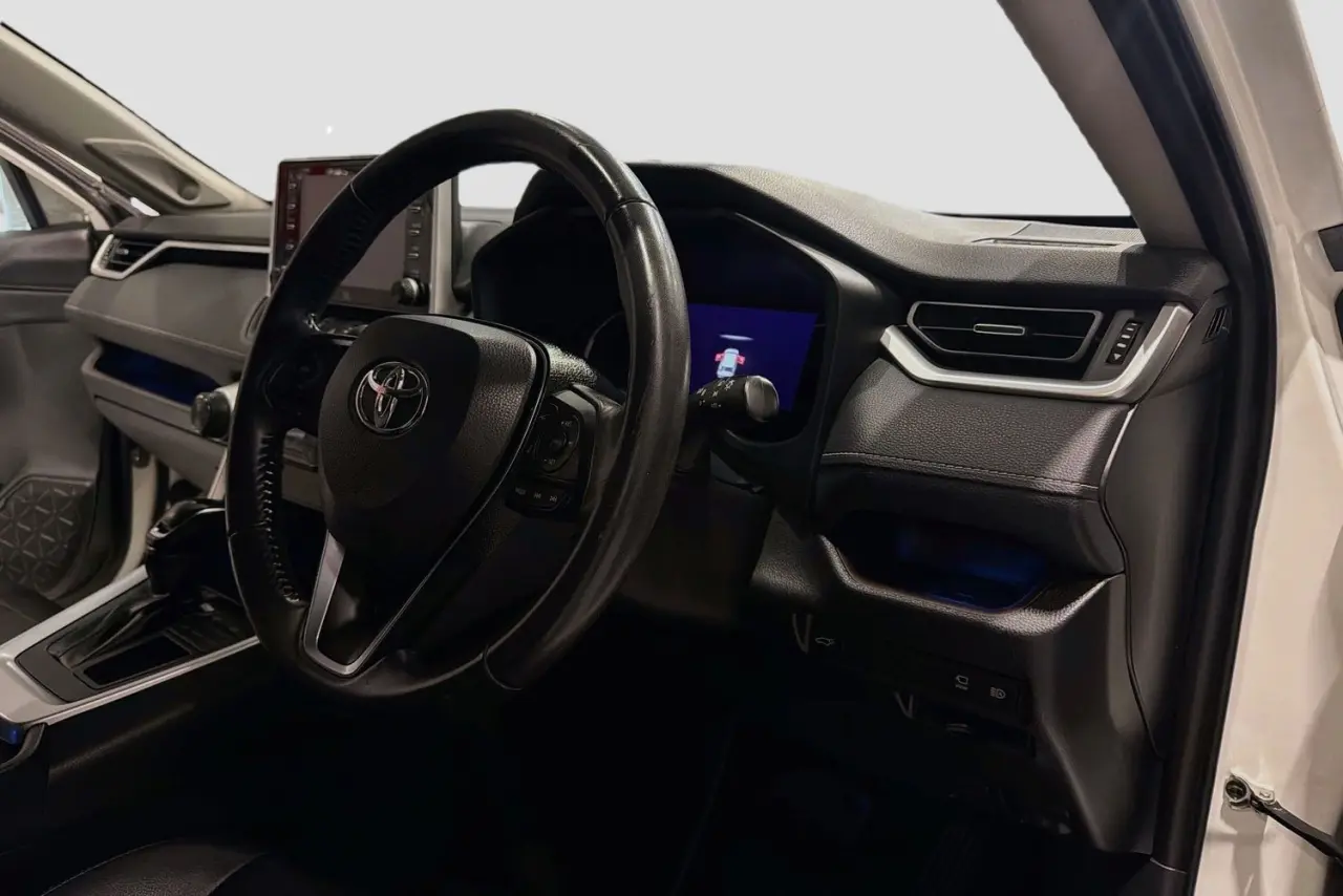 2020 Toyota RAV4 Gallery Image 23