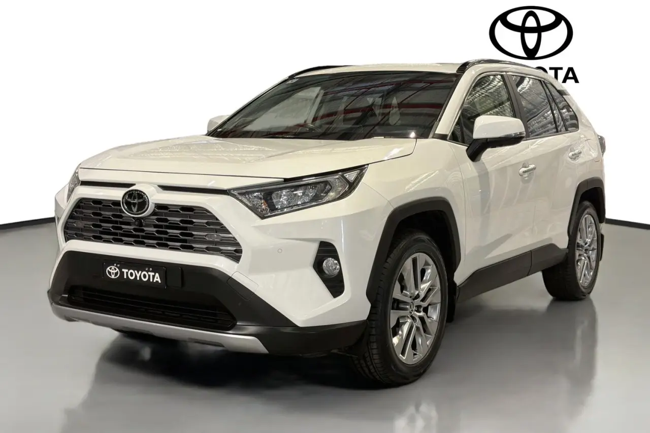 2020 Toyota RAV4 Gallery Image 4
