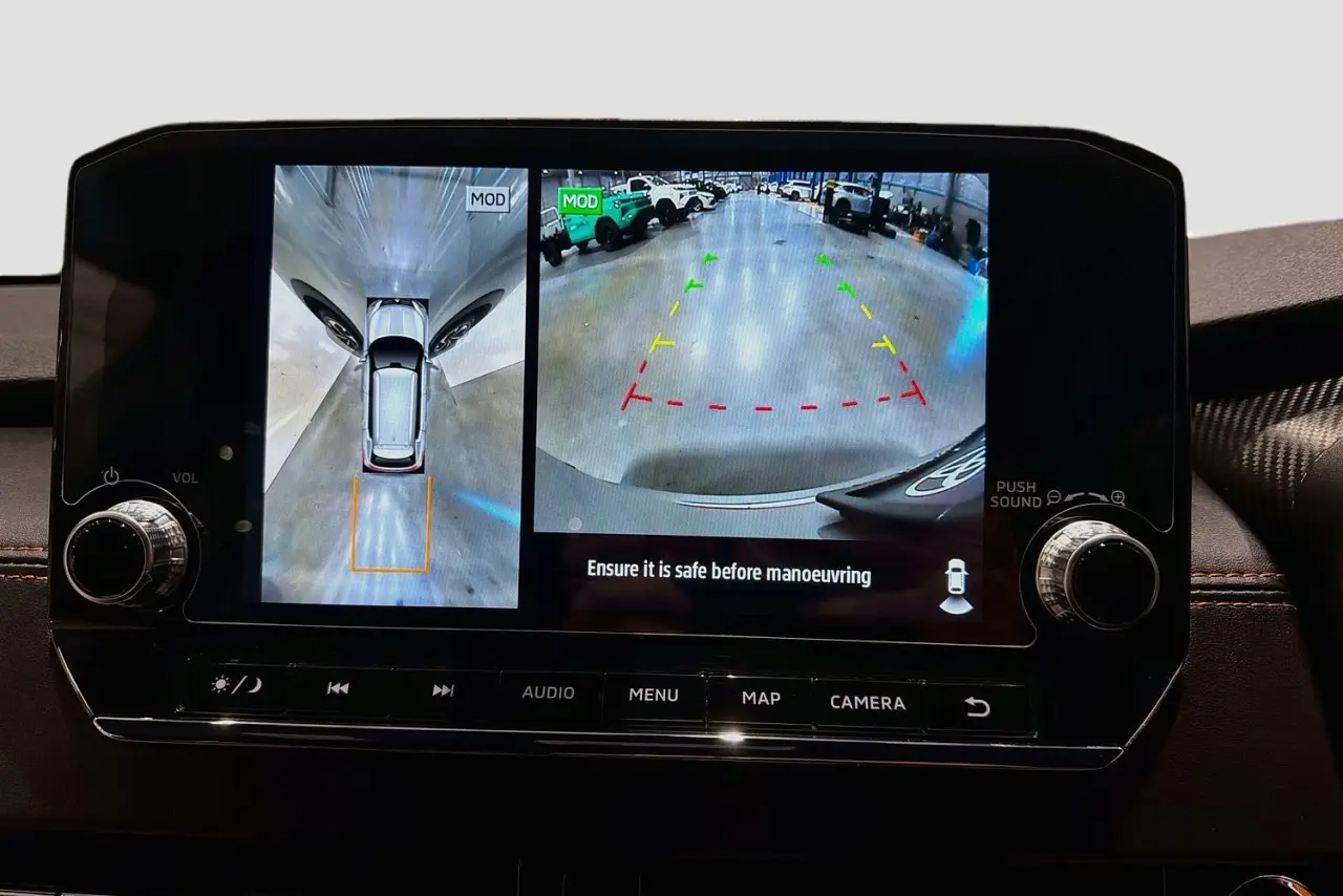 2024 Mitsubishi Outlander Gallery Image 16