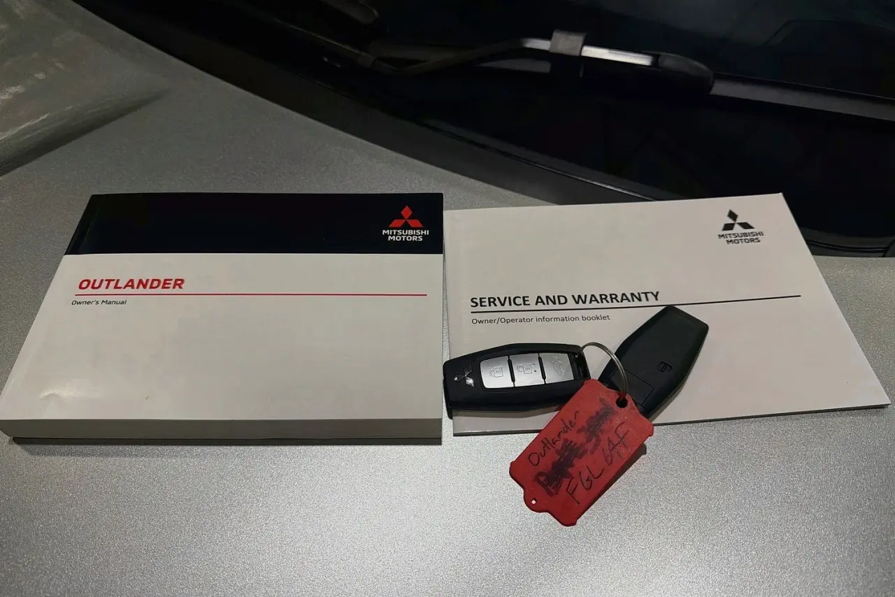 2024 Mitsubishi Outlander Gallery Image 31