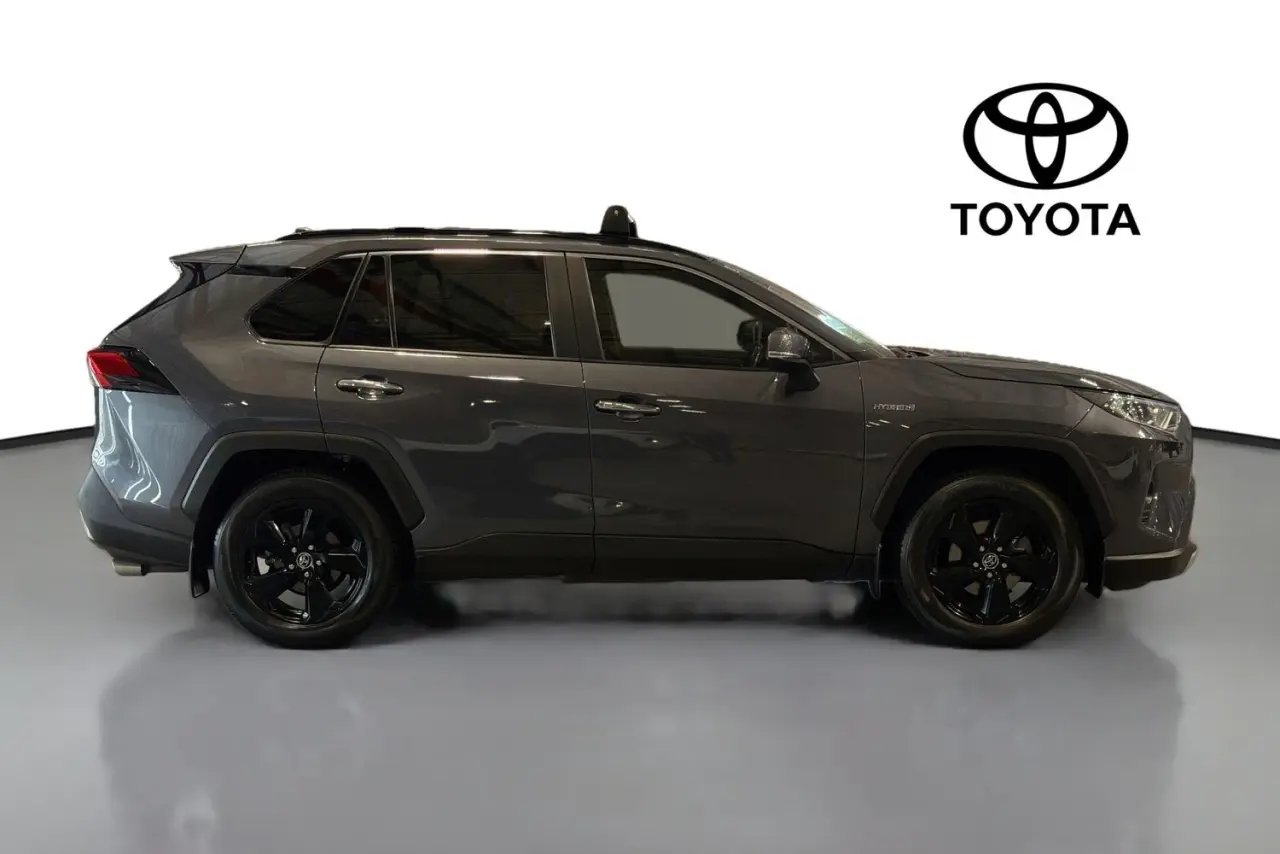 2019 Toyota RAV4 Gallery Image 11