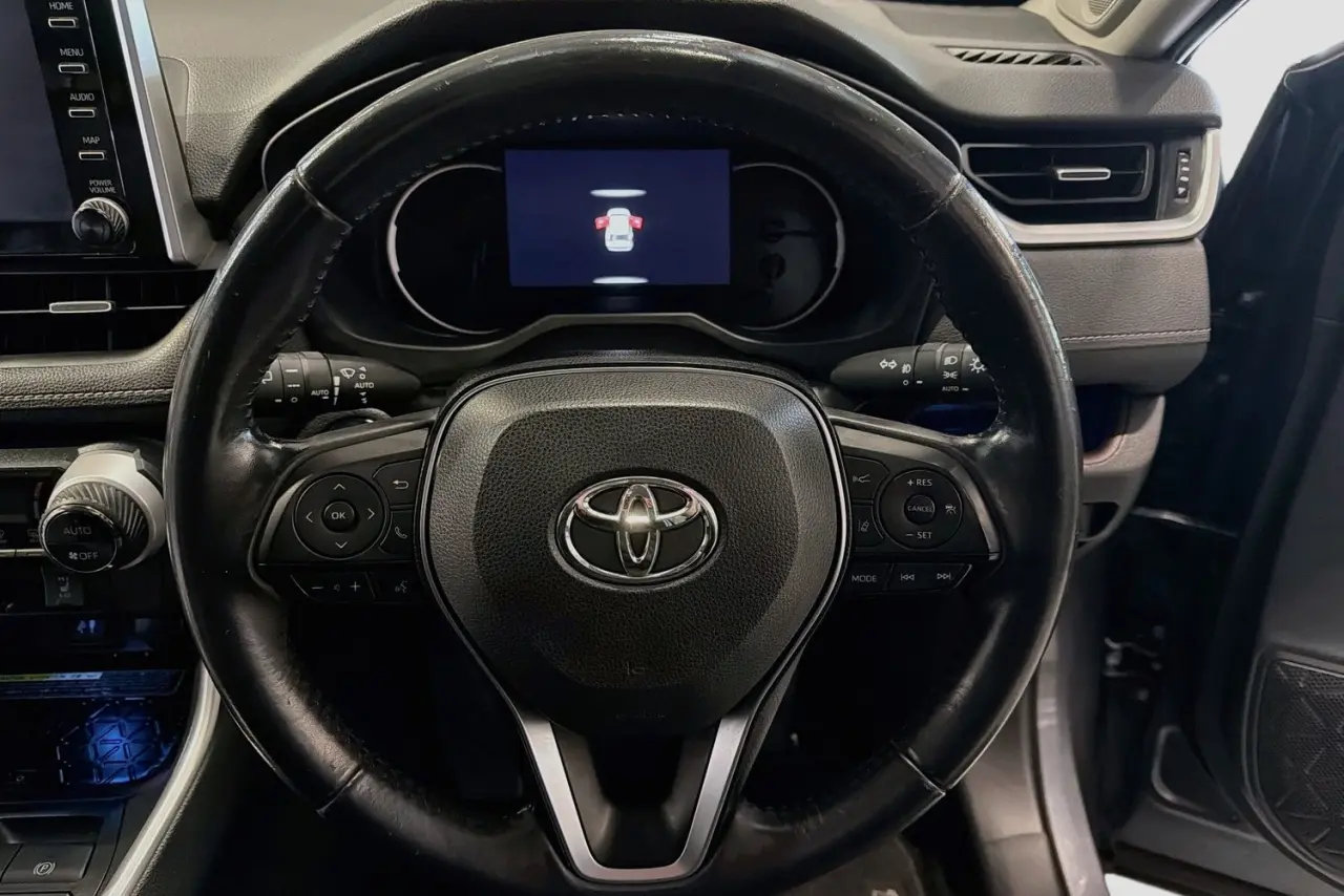 2019 Toyota RAV4 Gallery Image 21