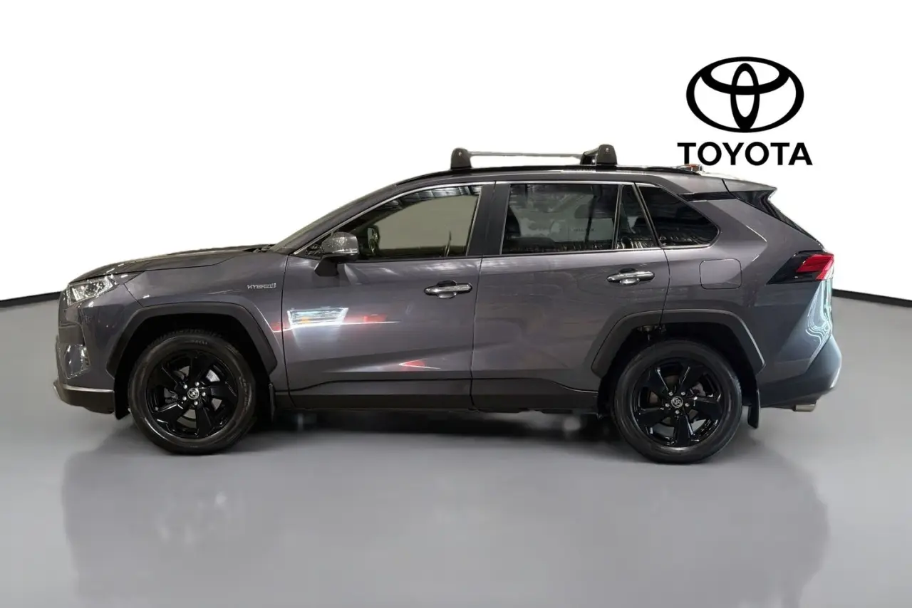 2019 Toyota RAV4 Gallery Image 5