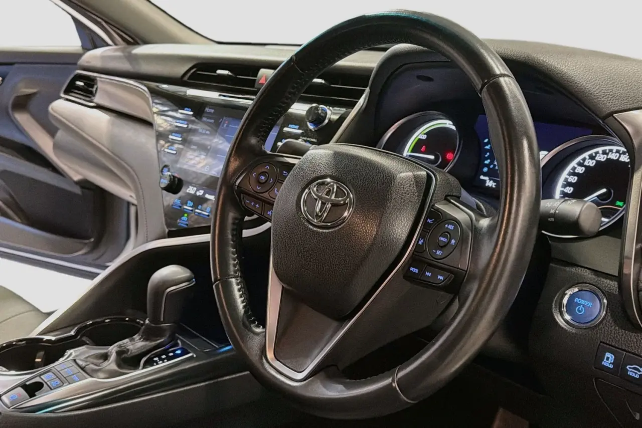 2018 Toyota Camry Gallery Image 14