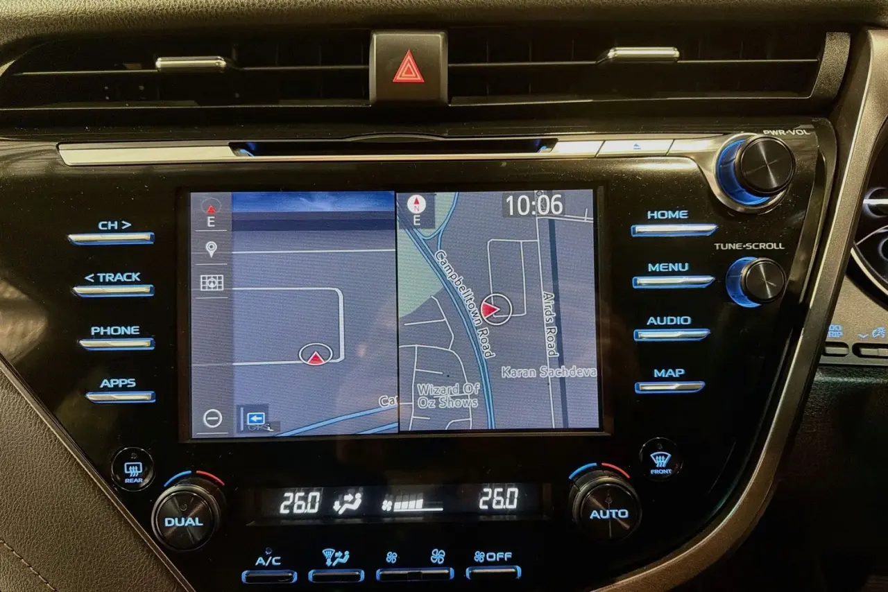 2018 Toyota Camry Gallery Image 17