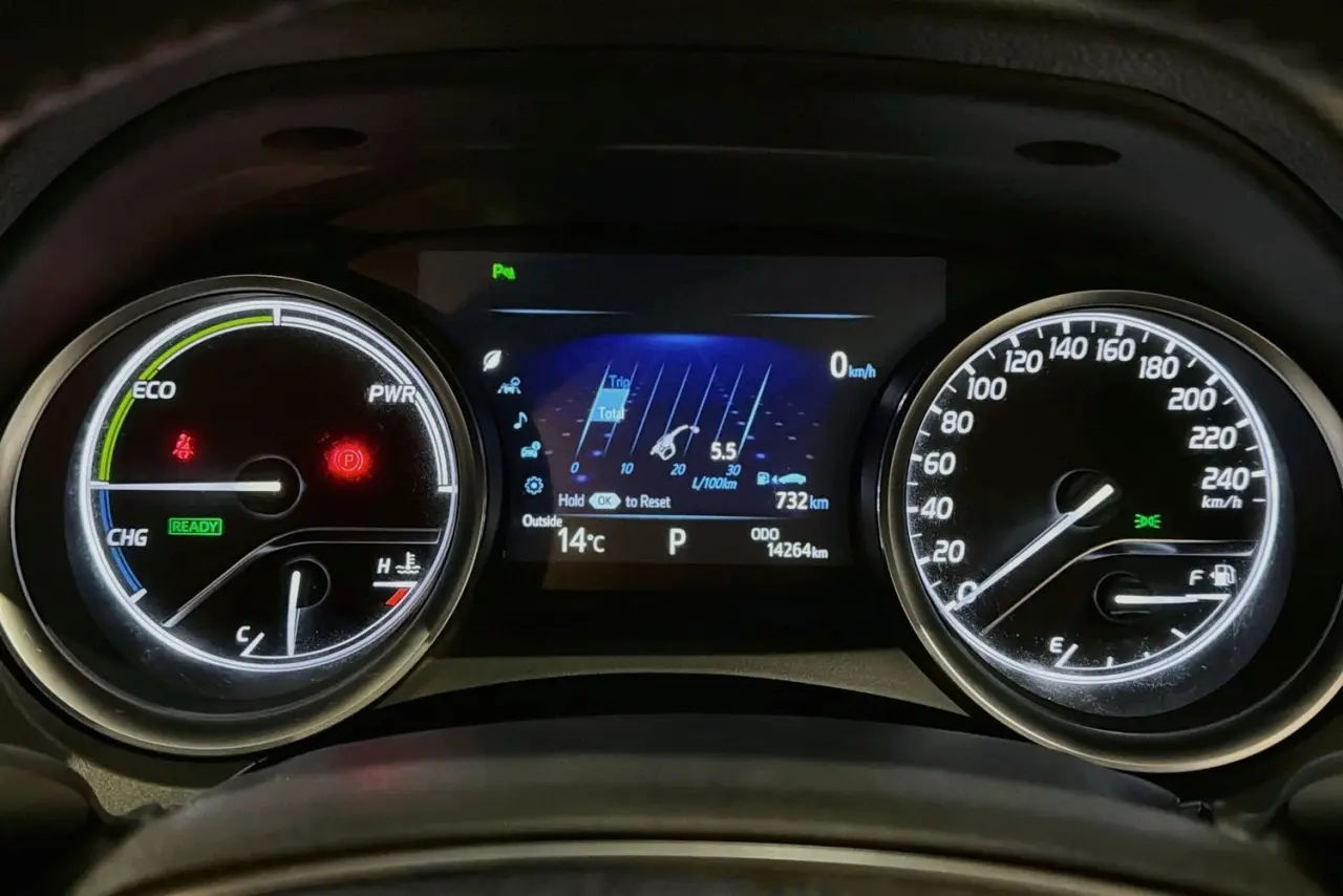 2018 Toyota Camry Gallery Image 22