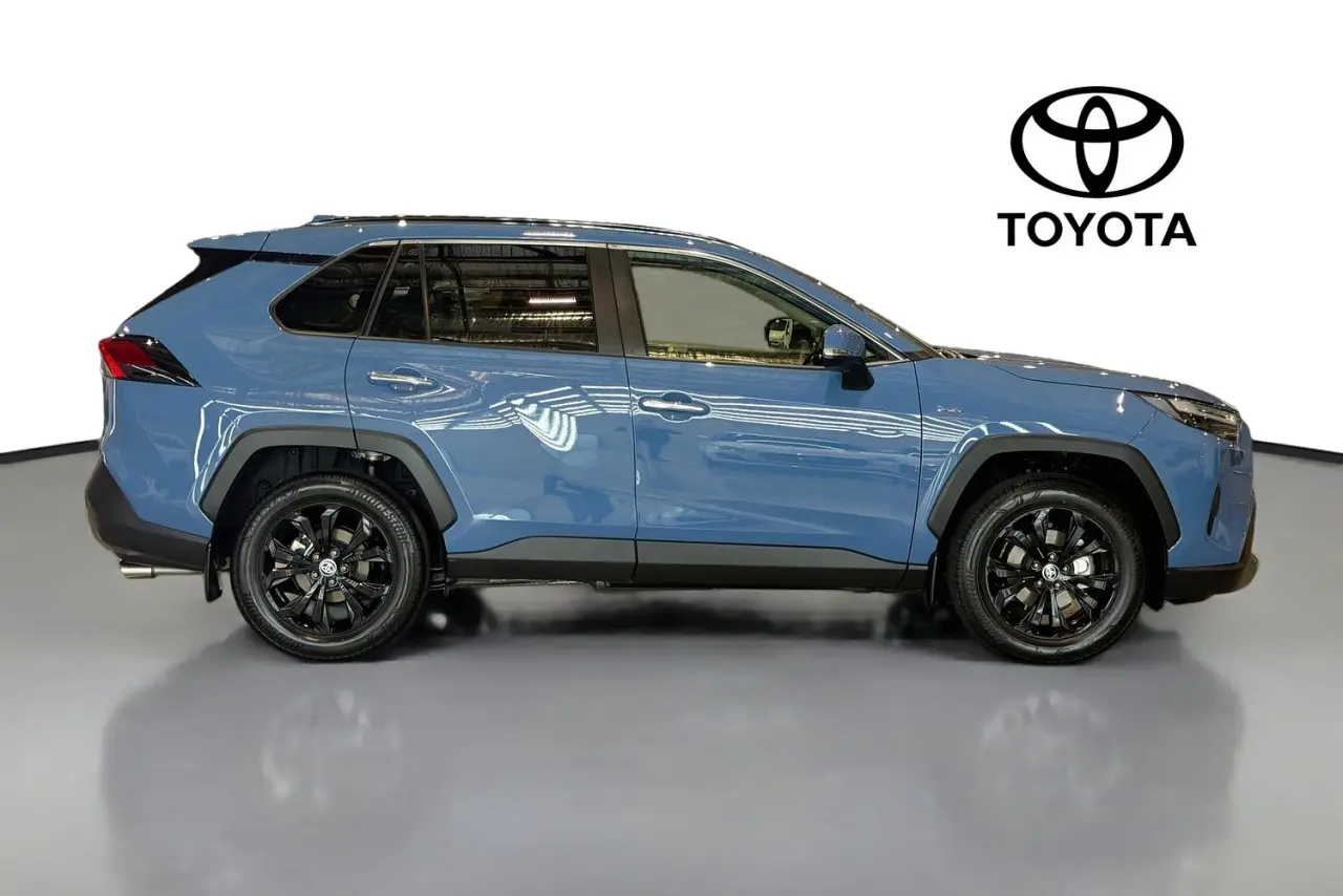 2025 Toyota RAV4 Gallery Image 11