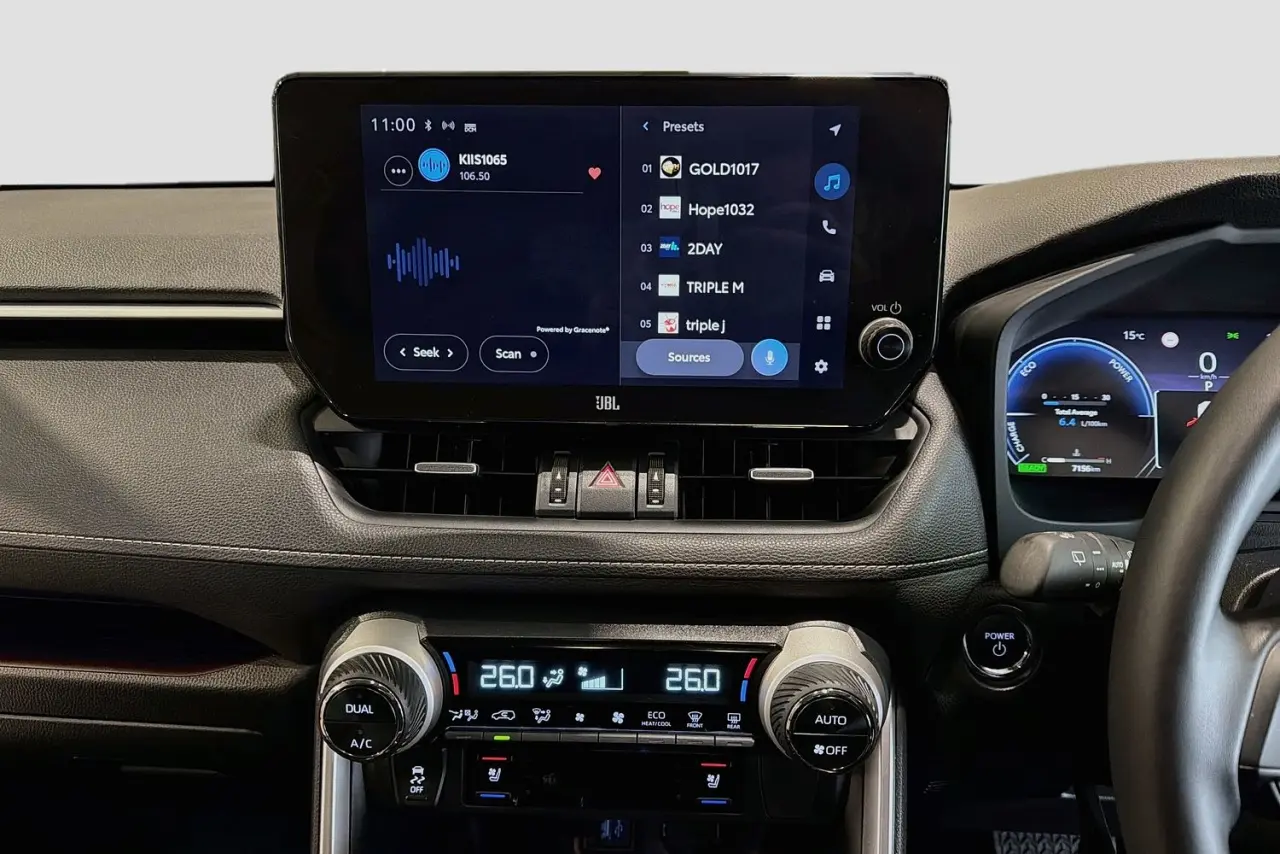 2025 Toyota RAV4 Gallery Image 15