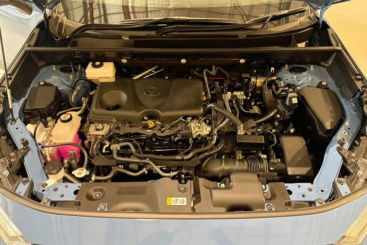 2025 Toyota RAV4 Gallery Image 29