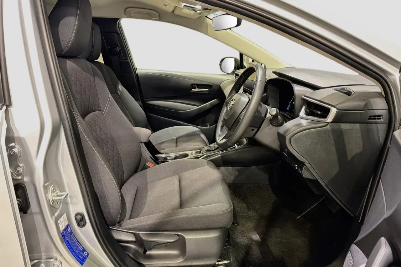 2023 Toyota Corolla Gallery Image 13
