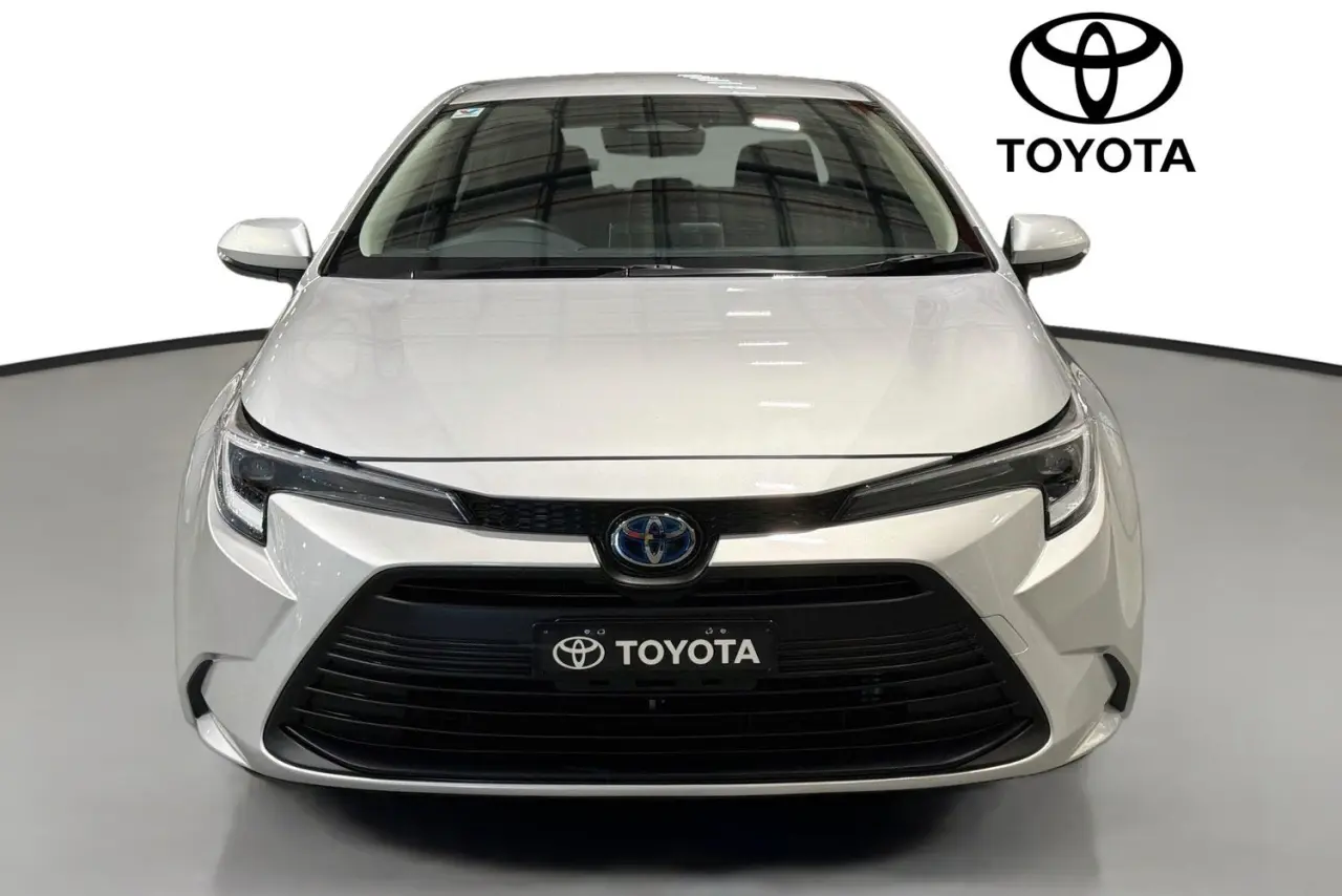 2023 Toyota Corolla Gallery Image 2