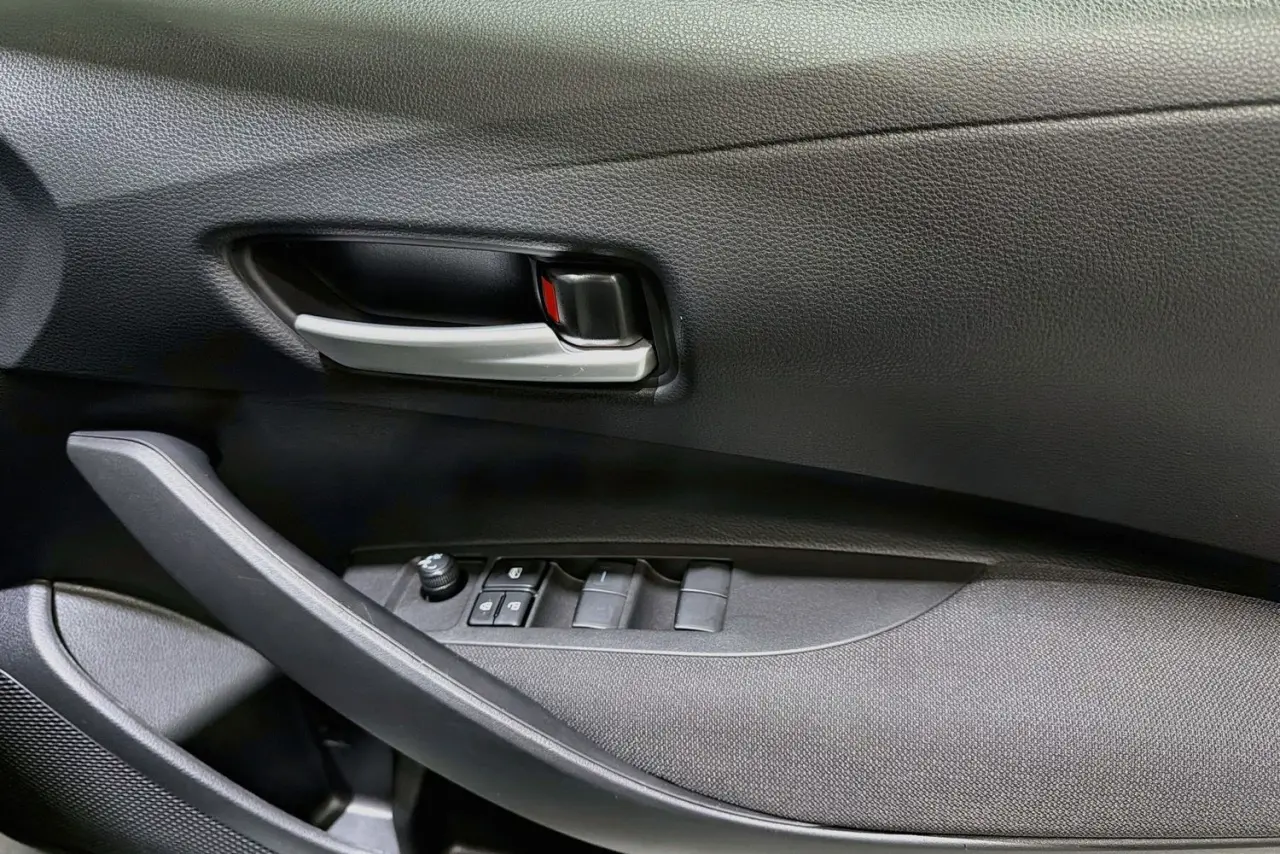2023 Toyota Corolla Gallery Image 24