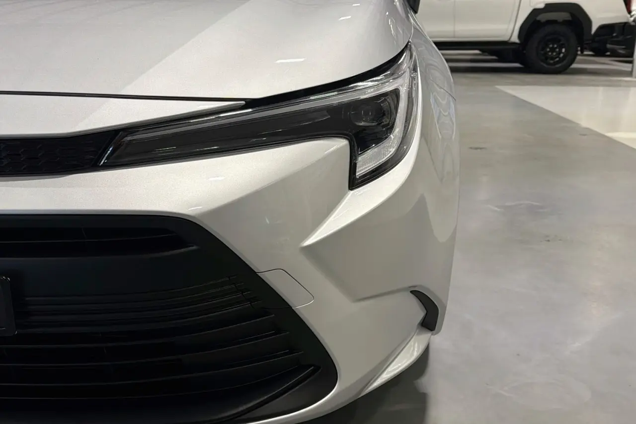 2023 Toyota Corolla Gallery Image 3
