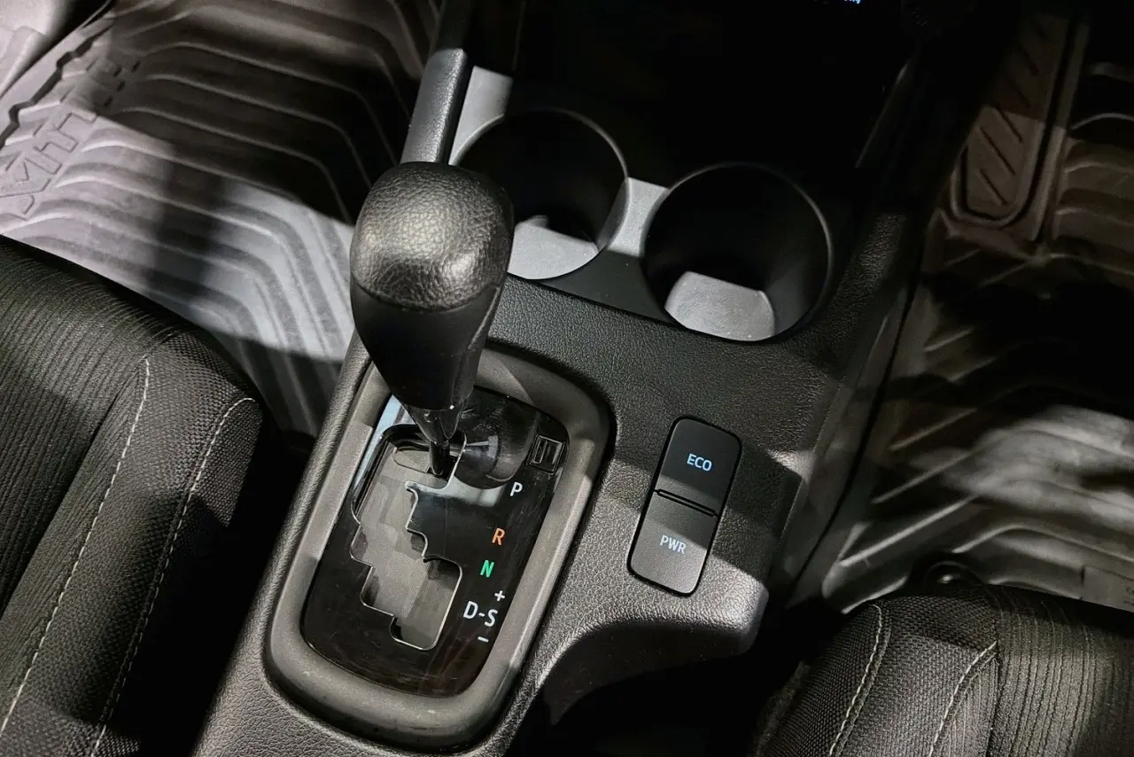 2024 Toyota Hilux Gallery Image 18