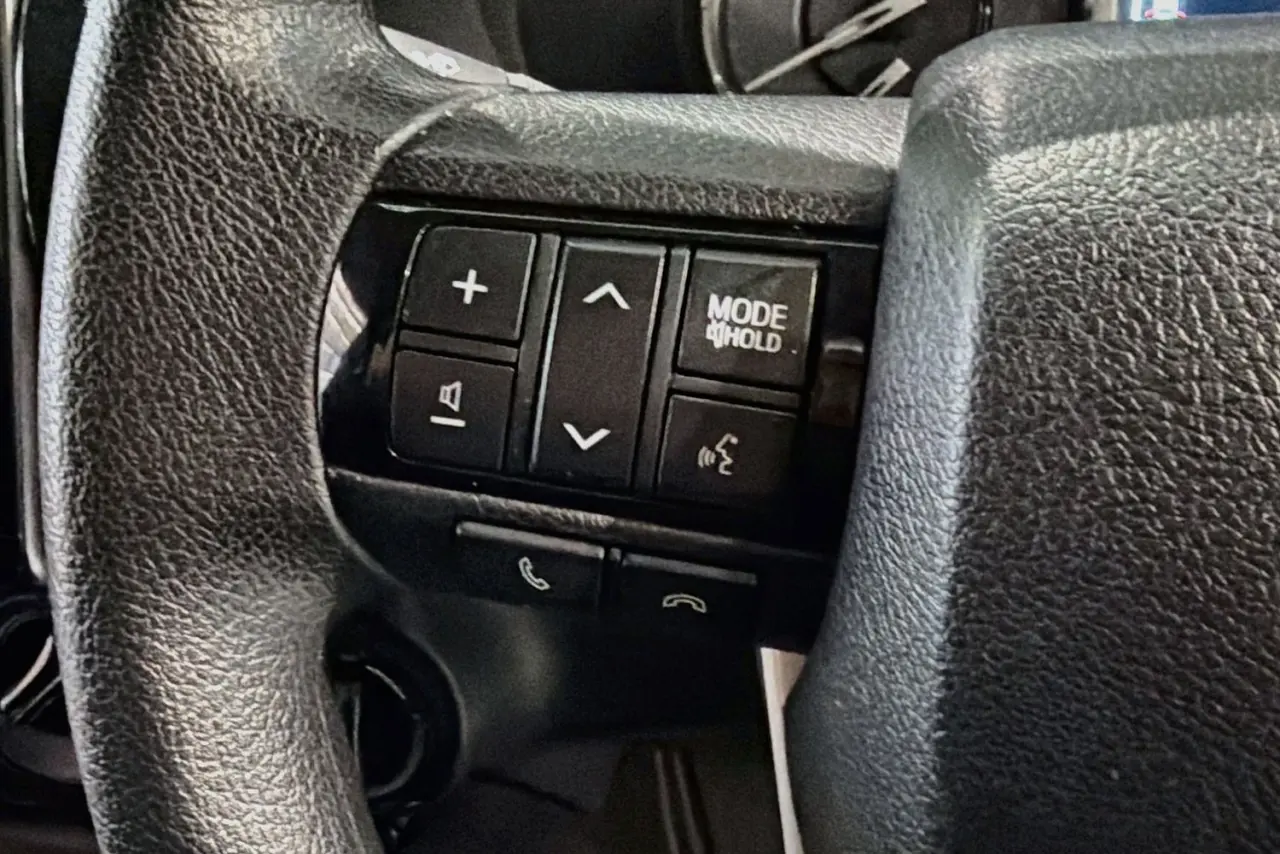 2024 Toyota Hilux Gallery Image 19
