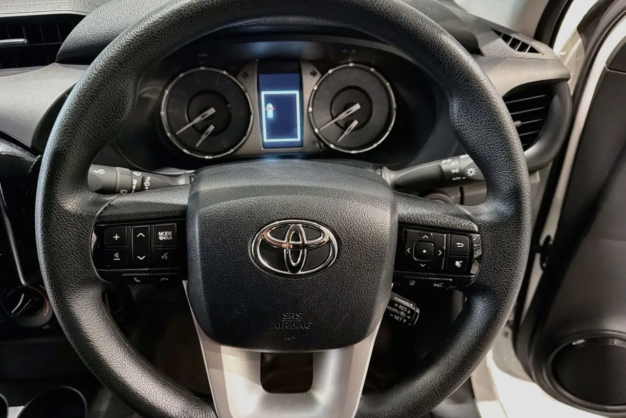 2024 Toyota Hilux Gallery Image 21