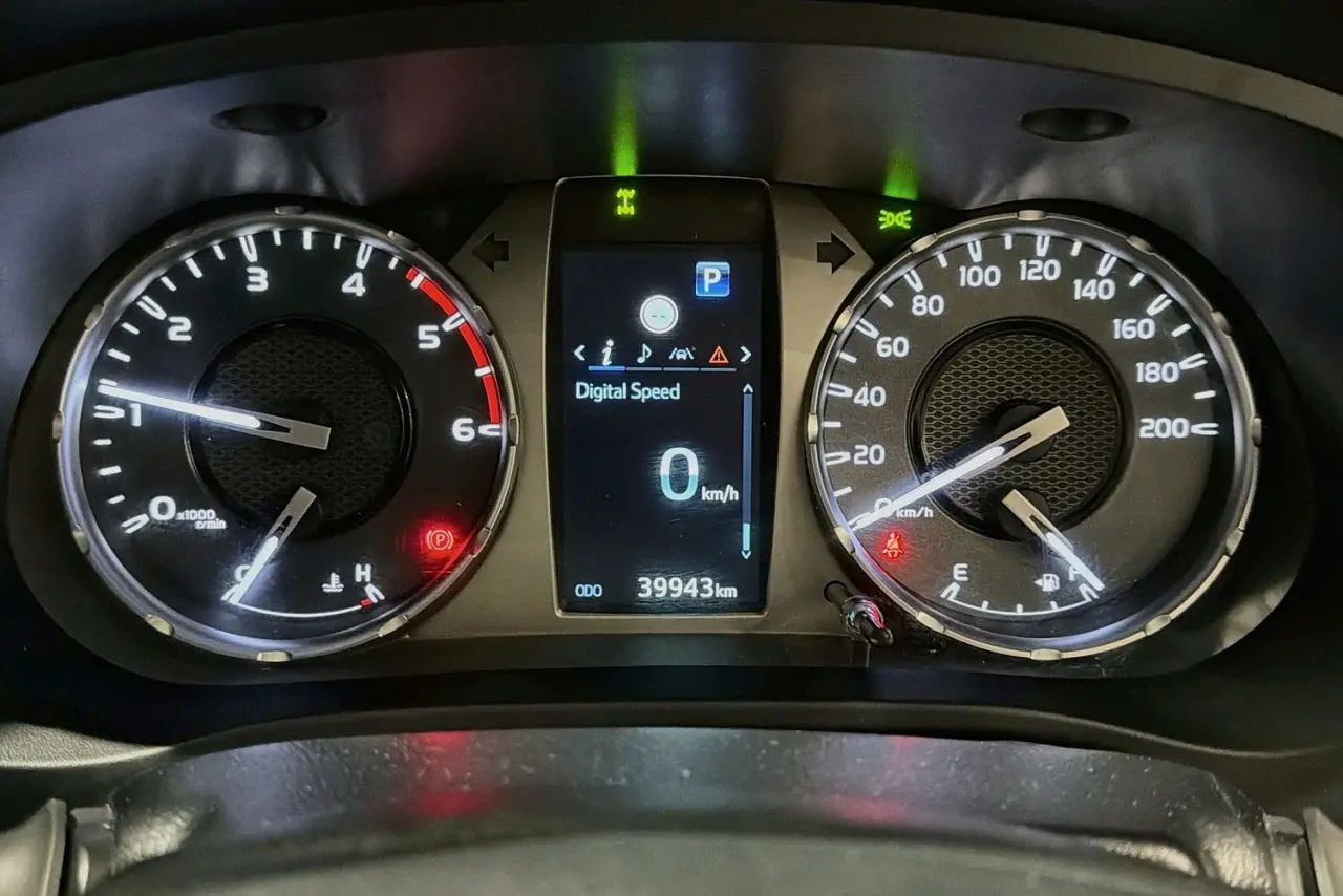 2024 Toyota Hilux Gallery Image 22