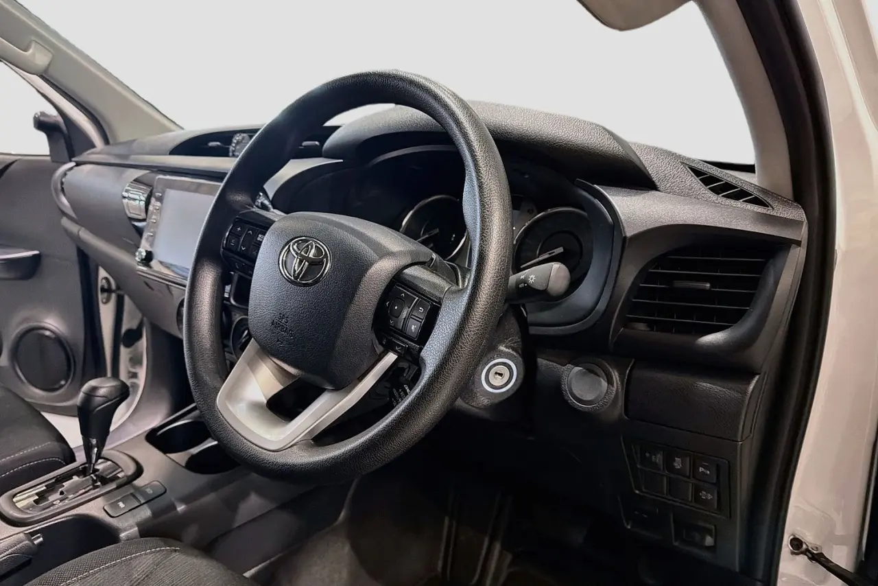 2024 Toyota Hilux Gallery Image 23