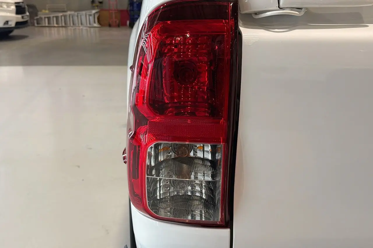 2024 Toyota Hilux Gallery Image 8
