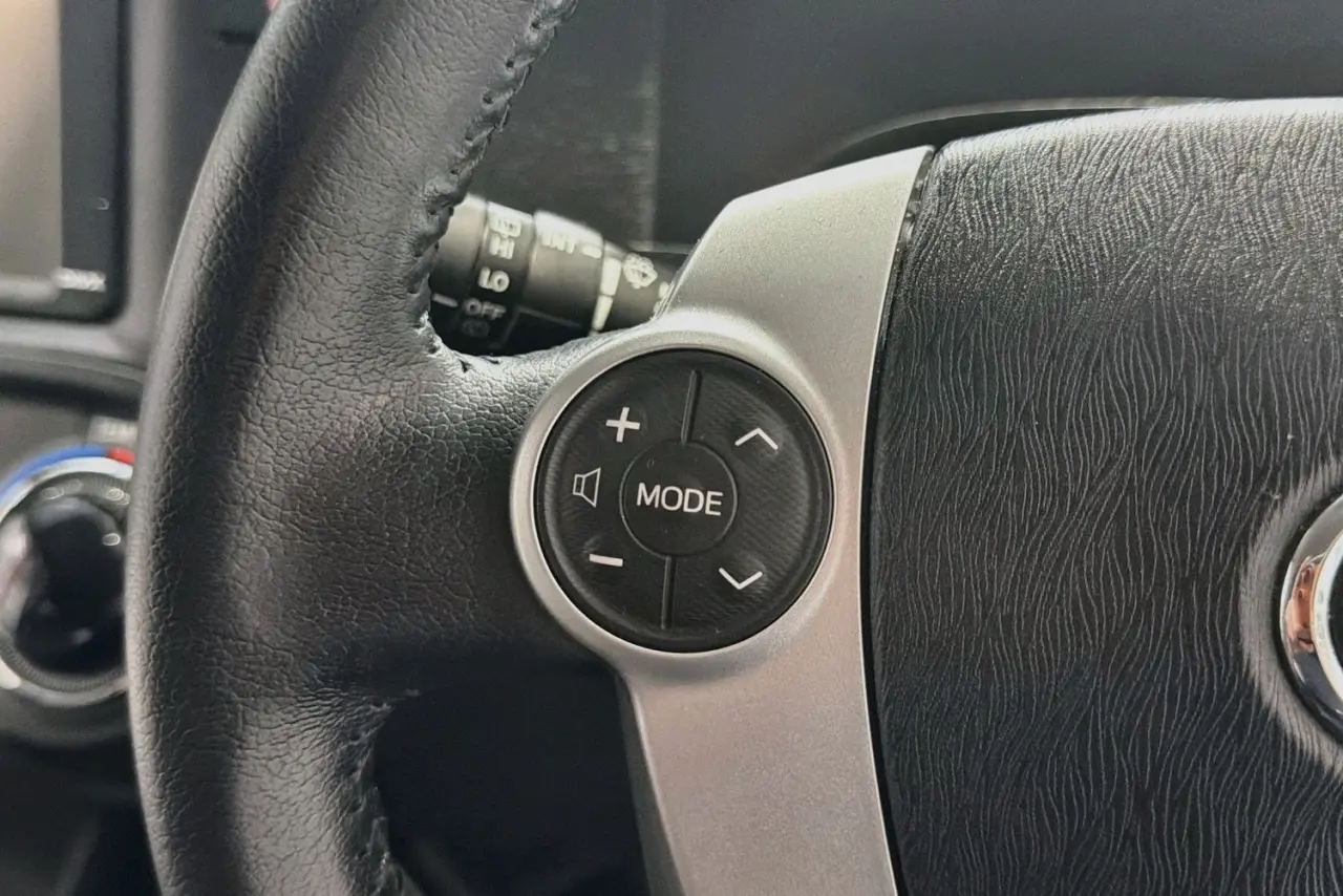 2014 Toyota Prius C Gallery Image 19