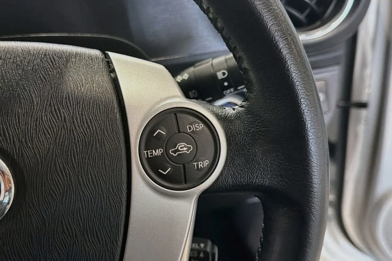 2014 Toyota Prius C Gallery Image 20