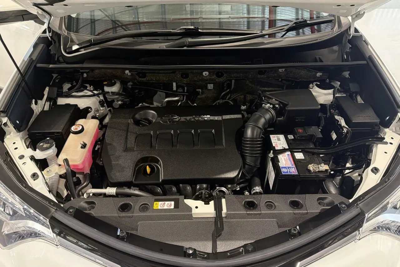 2018 Toyota RAV4 Gallery Image 29