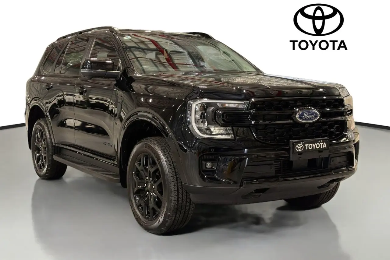 2024 Ford Everest Gallery Image 1
