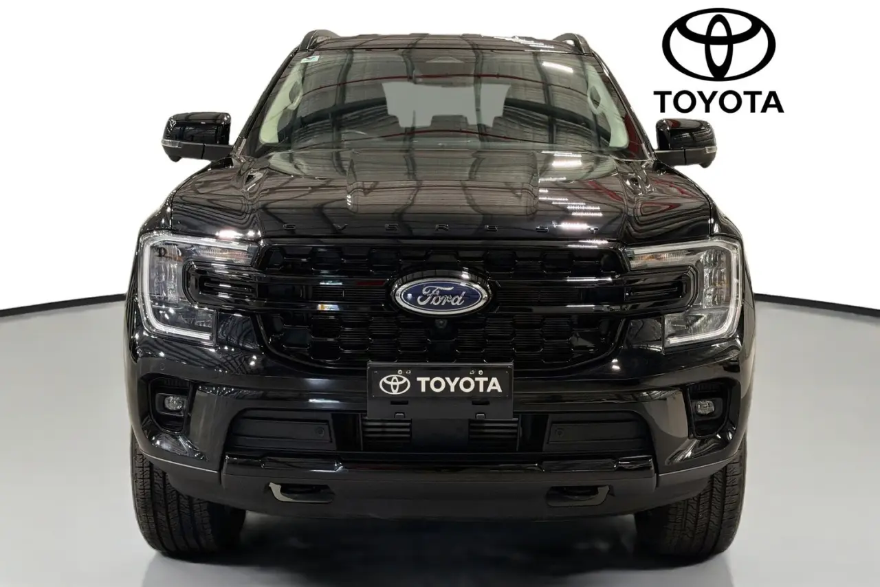 2024 Ford Everest Gallery Image 2