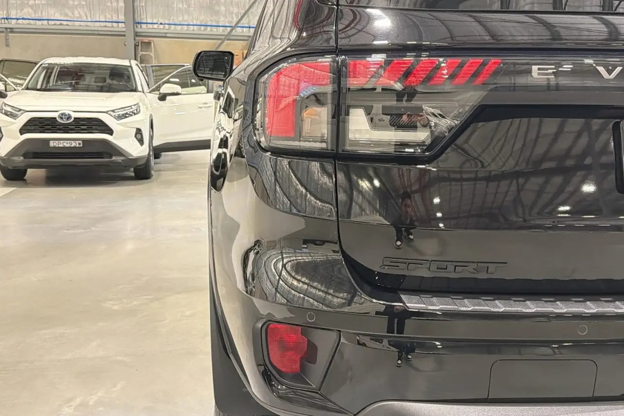 2024 Ford Everest Gallery Image 8