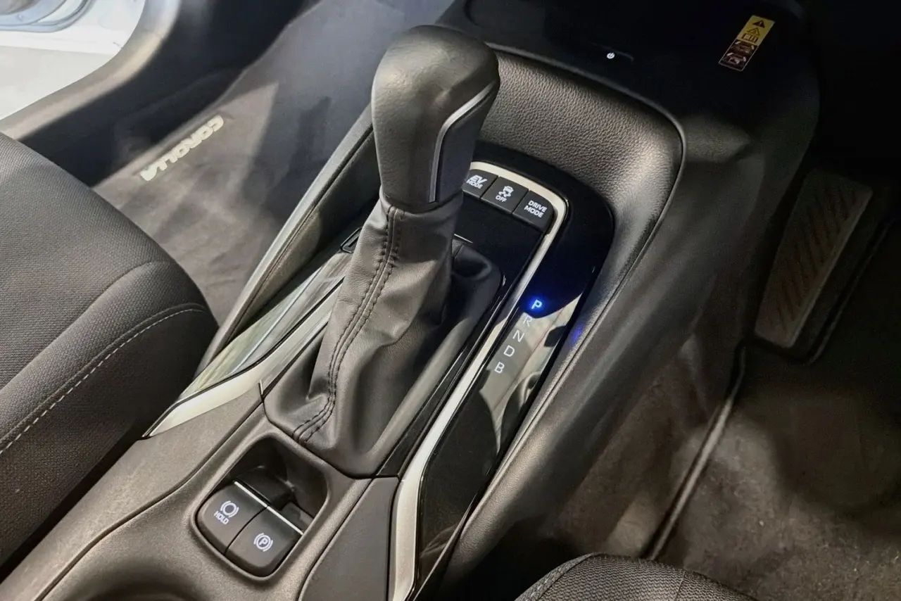 2023 Toyota Corolla Gallery Image 18