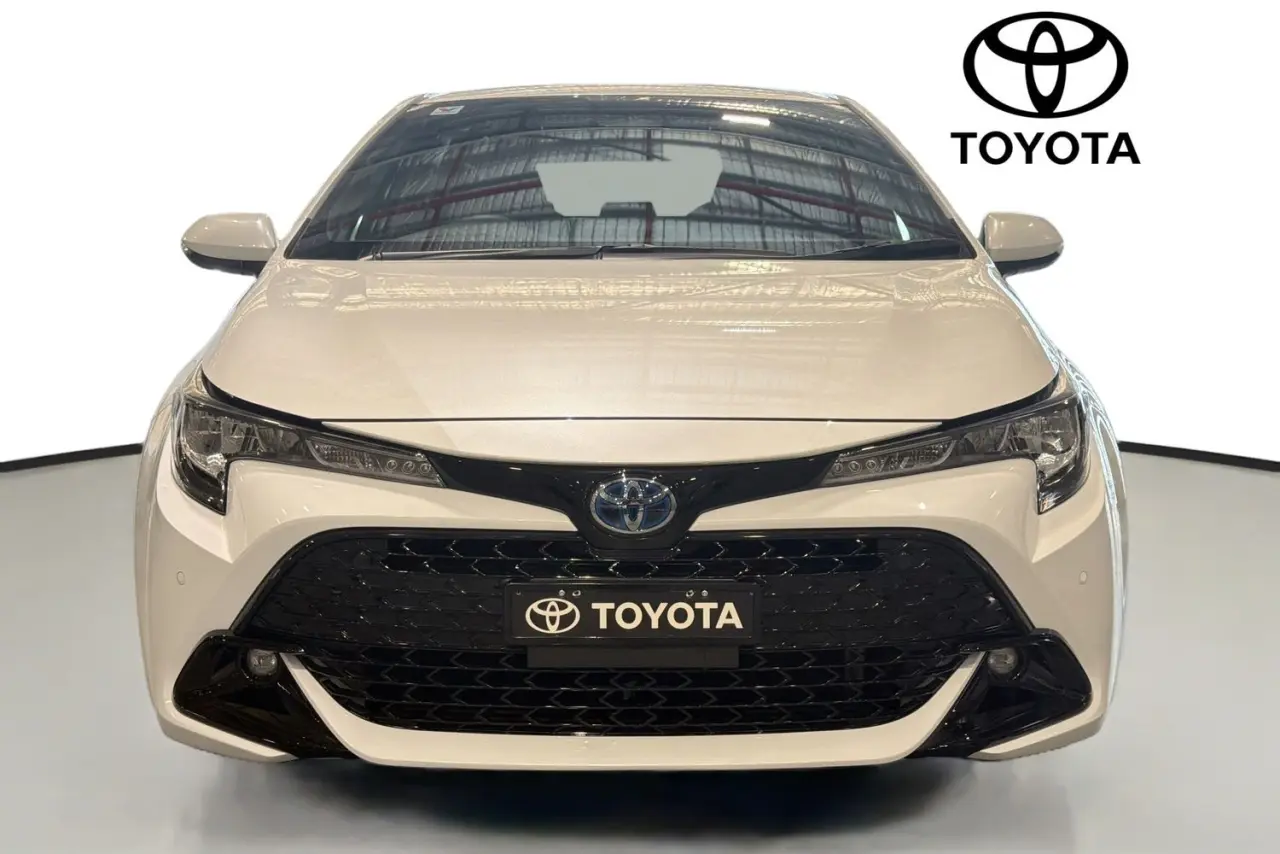 2023 Toyota Corolla Gallery Image 2