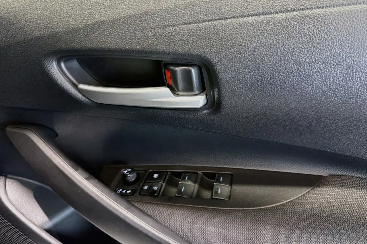 2023 Toyota Corolla Gallery Image 24