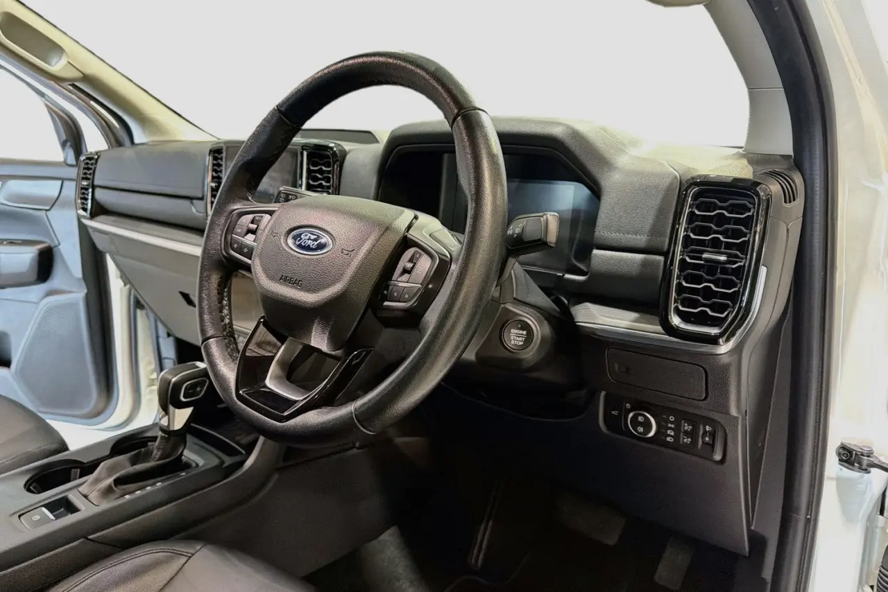 2022 Ford Everest Gallery Image 23