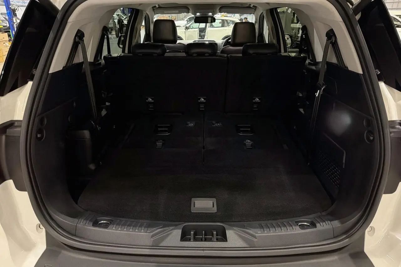 2022 Ford Everest Gallery Image 27