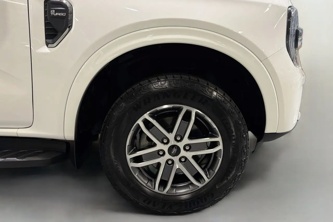 2022 Ford Everest Gallery Image 28