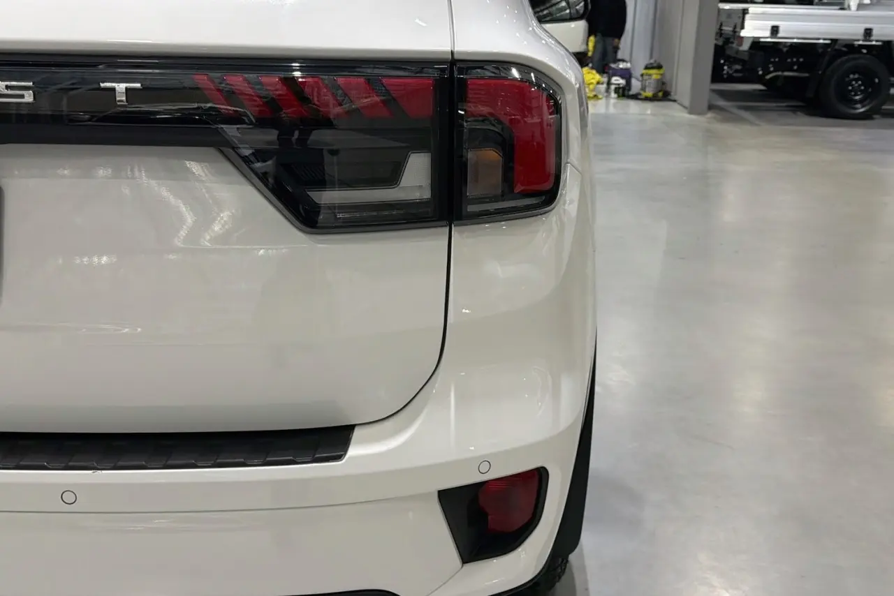 2022 Ford Everest Gallery Image 9
