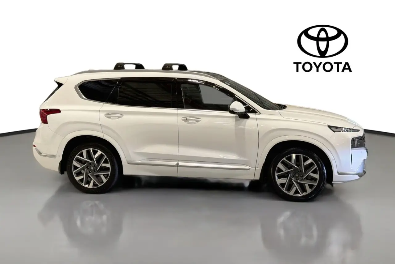 2023 Hyundai Santa Fe Gallery Image 11