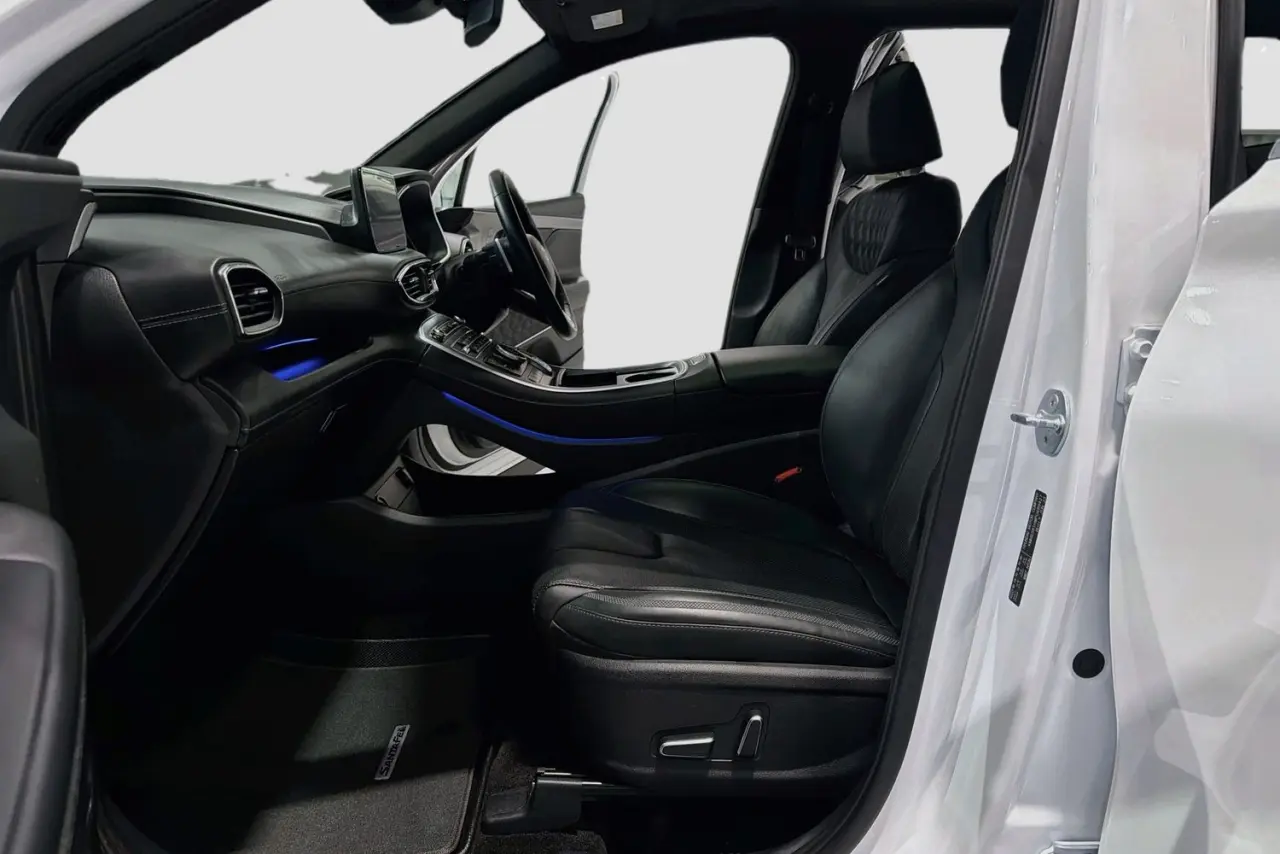 2023 Hyundai Santa Fe Gallery Image 25