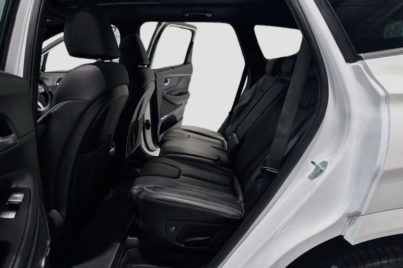 2023 Hyundai Santa Fe Gallery Image 26