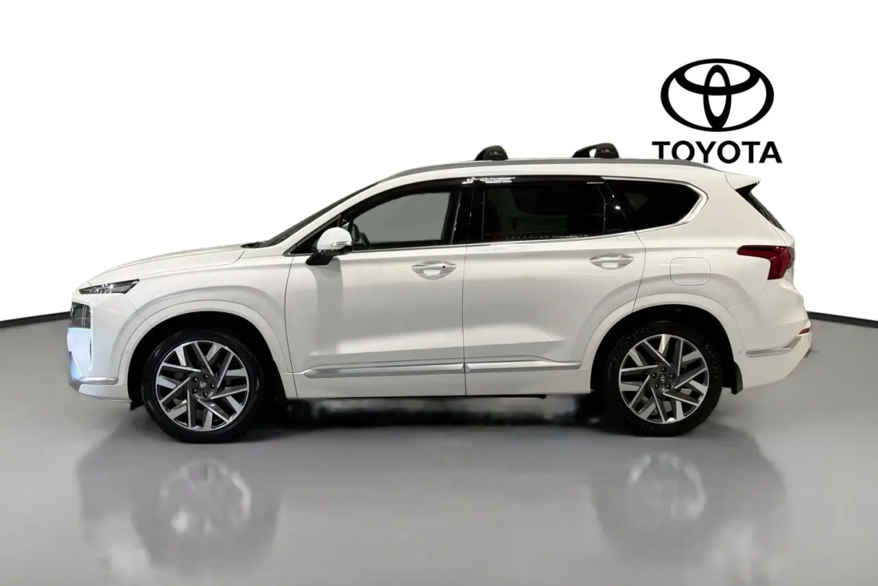 2023 Hyundai Santa Fe Gallery Image 5