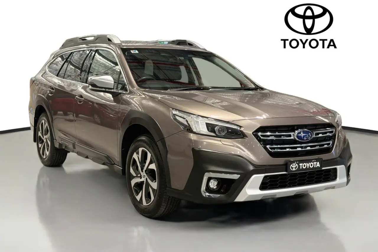 2022 Subaru Outback Gallery Image 1