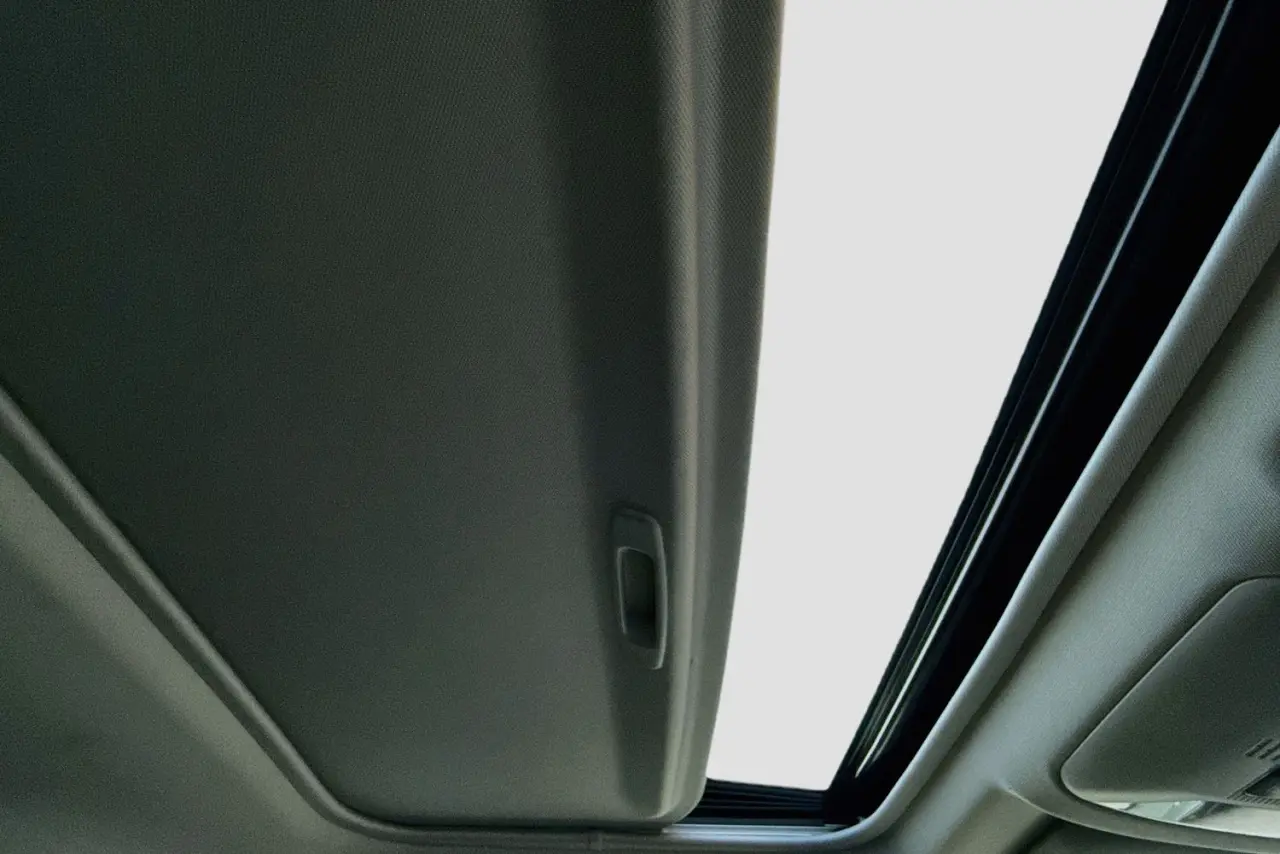 2021 Toyota RAV4 Gallery Image 12