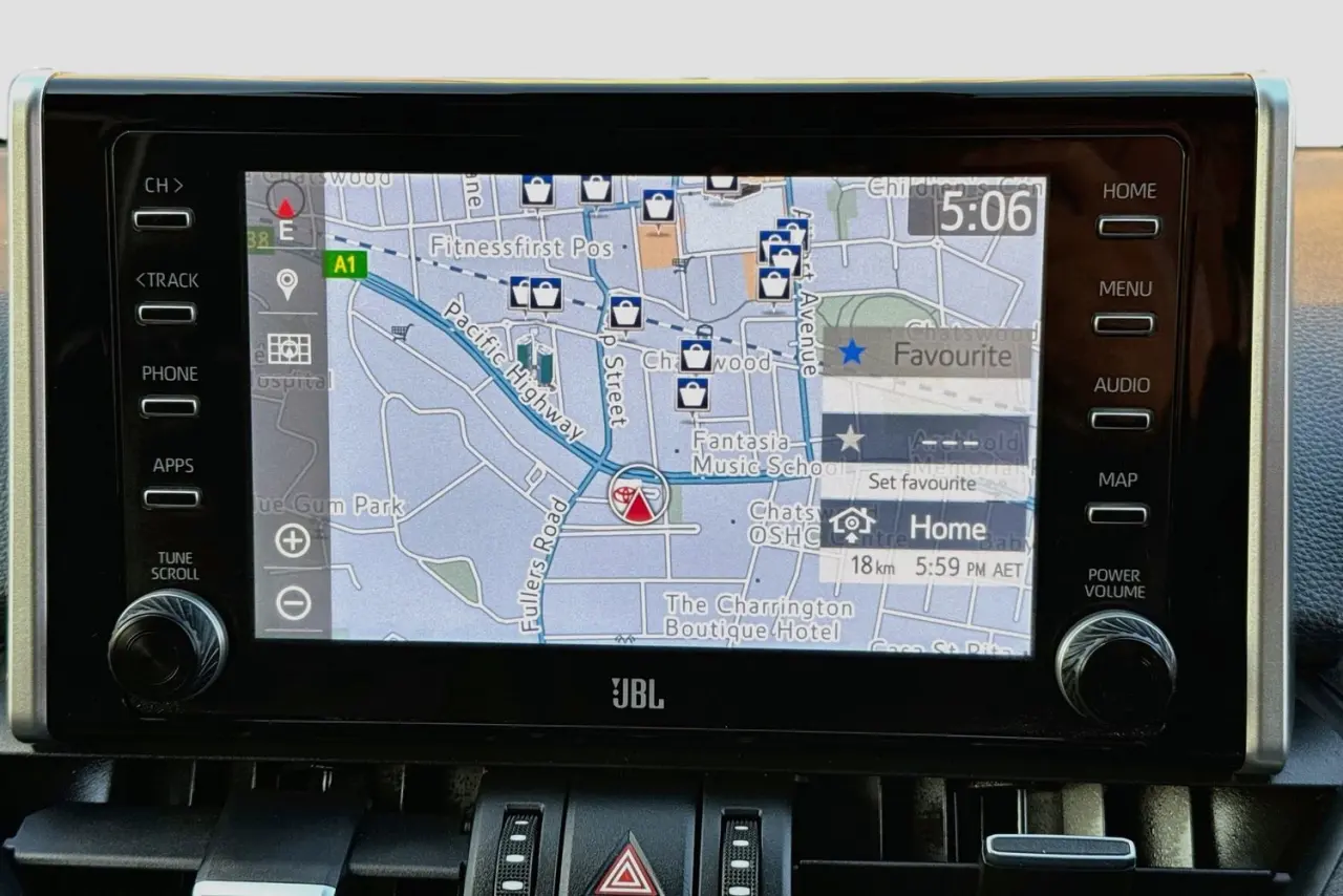2021 Toyota RAV4 Gallery Image 17