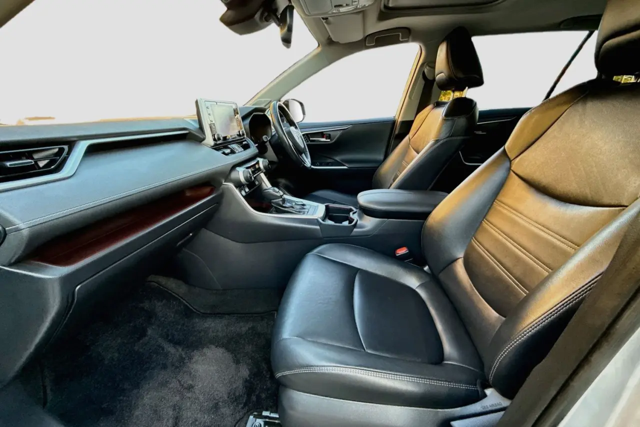 2021 Toyota RAV4 Gallery Image 25
