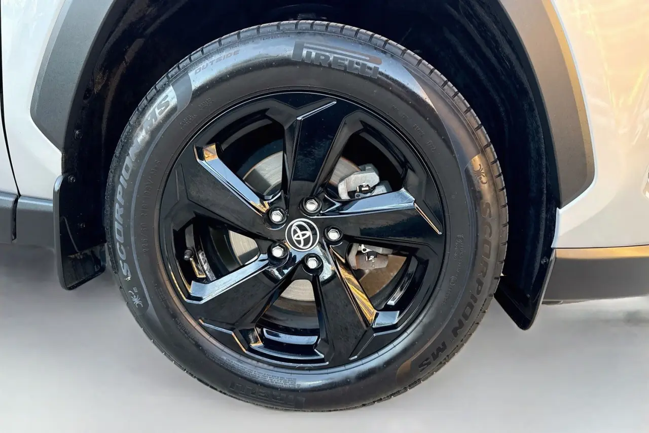 2021 Toyota RAV4 Gallery Image 28